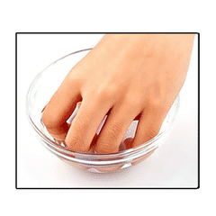 How to remove your press on nails 1